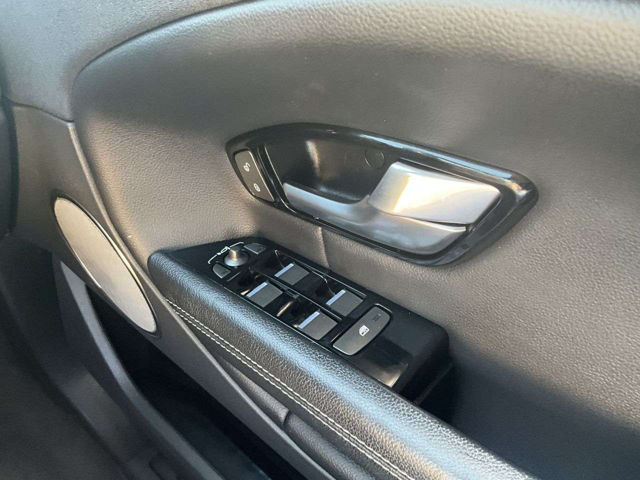 2019 LAND ROVER RANGE ROVER EVOQUE 2019 LAND ROVER RANGE ROVER EVOQUE