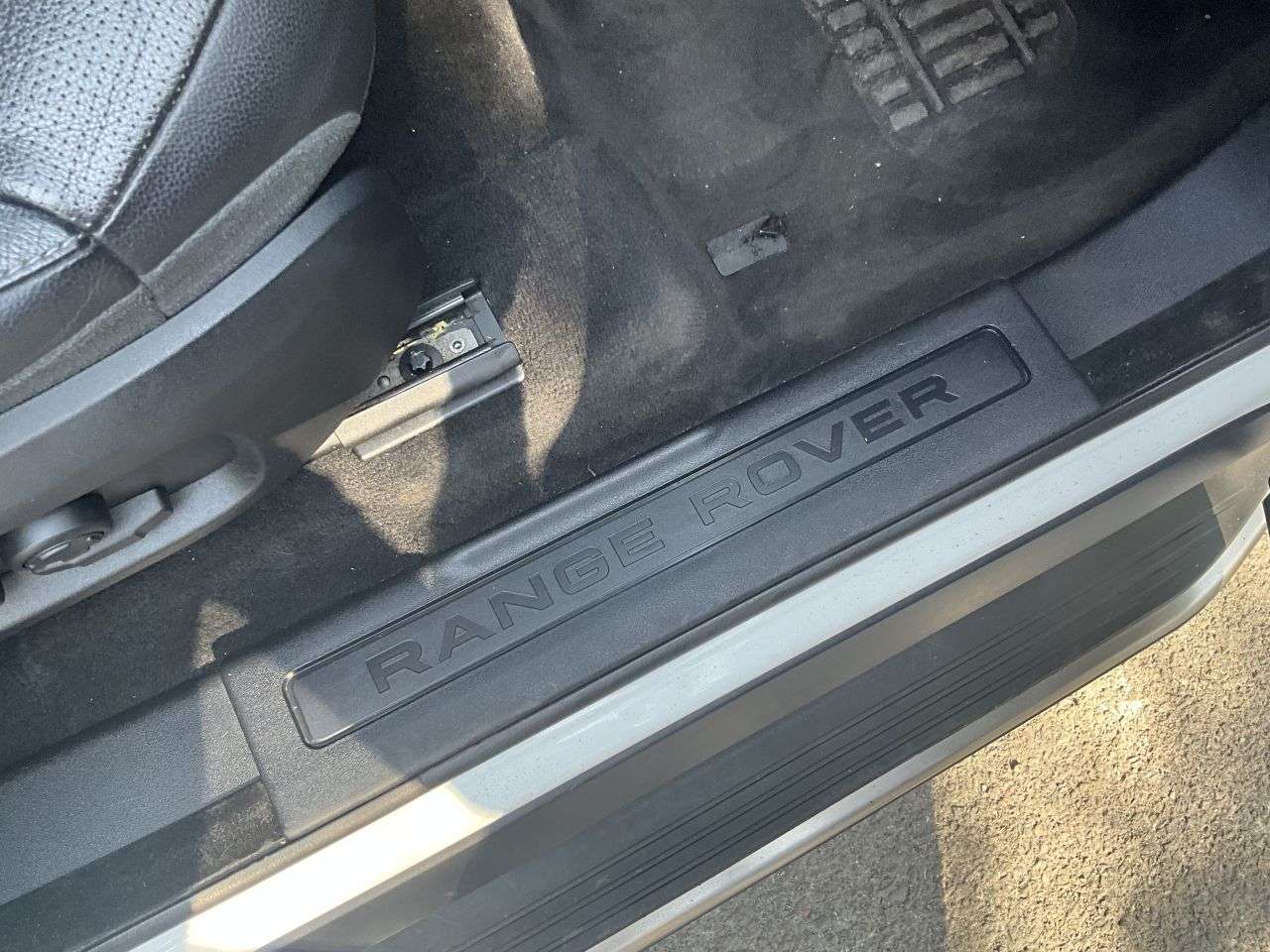 2019 LAND ROVER RANGE ROVER EVOQUE 2019 LAND ROVER RANGE ROVER EVOQUE