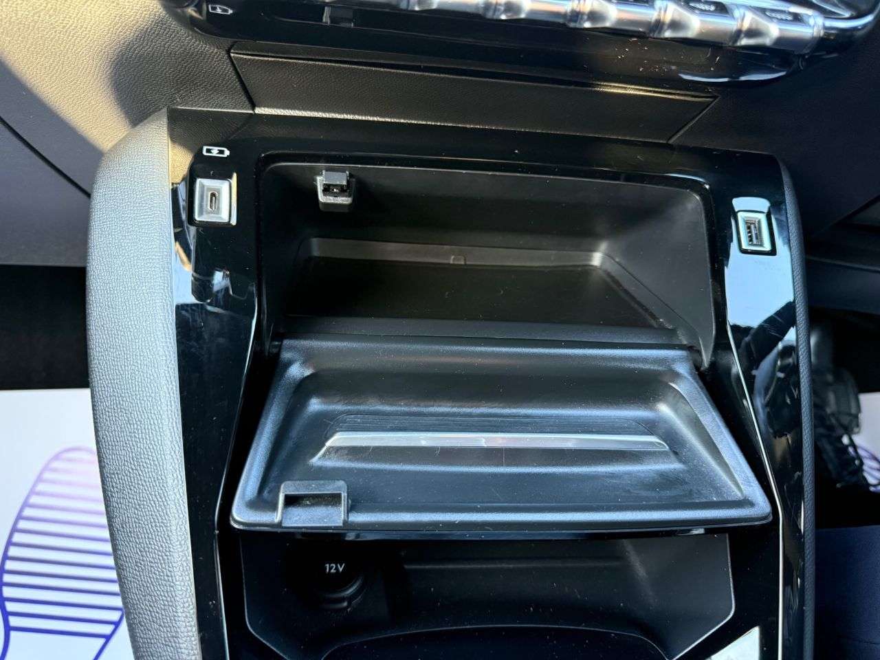 2021 PEUGEOT 208 2021 PEUGEOT 208