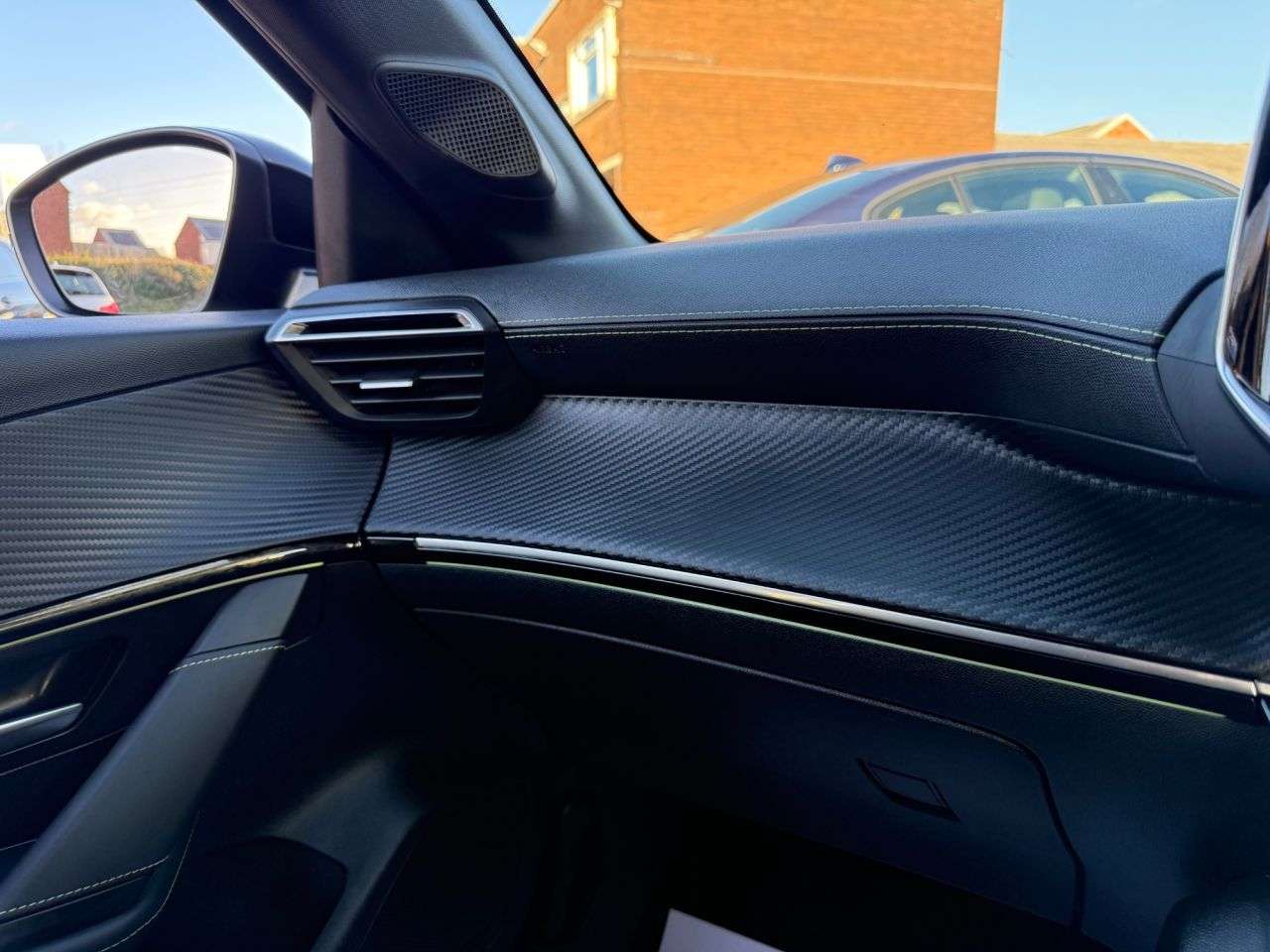 2021 PEUGEOT 208 2021 PEUGEOT 208