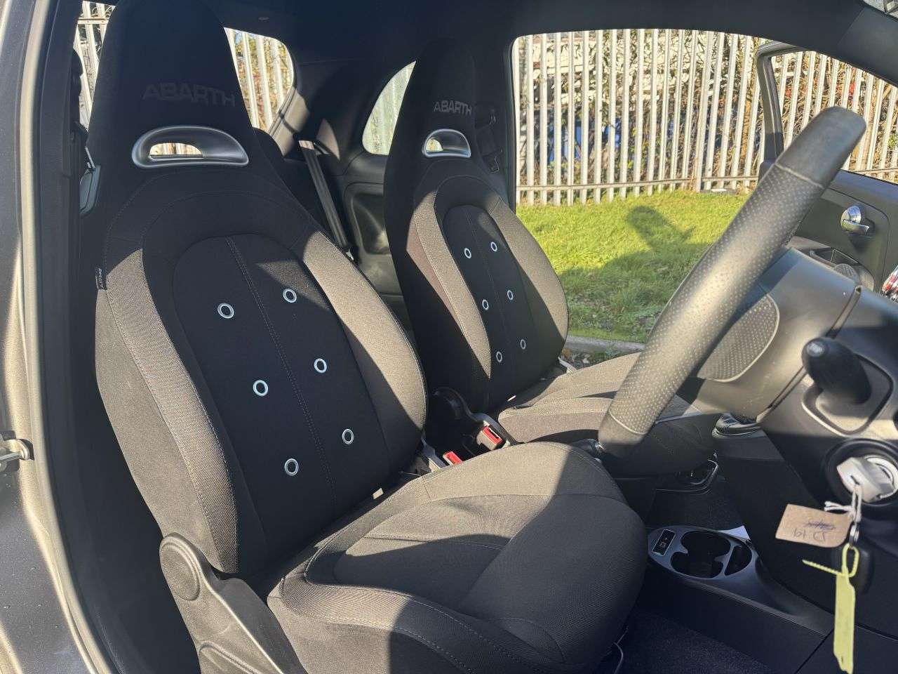 2020 ABARTH 595 2020 ABARTH 595