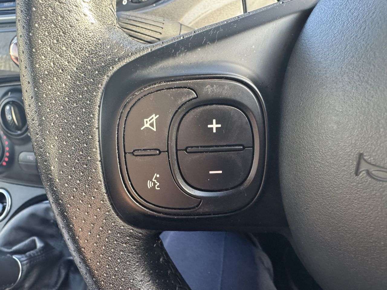 2020 ABARTH 595 2020 ABARTH 595