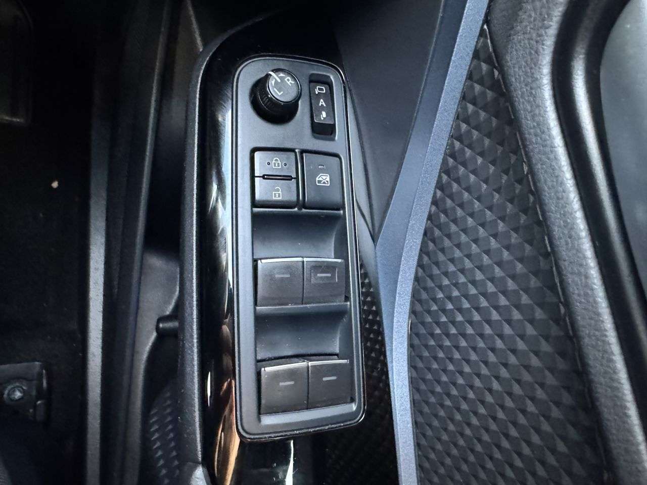 2020 TOYOTA C-HR 2020 TOYOTA C-HR