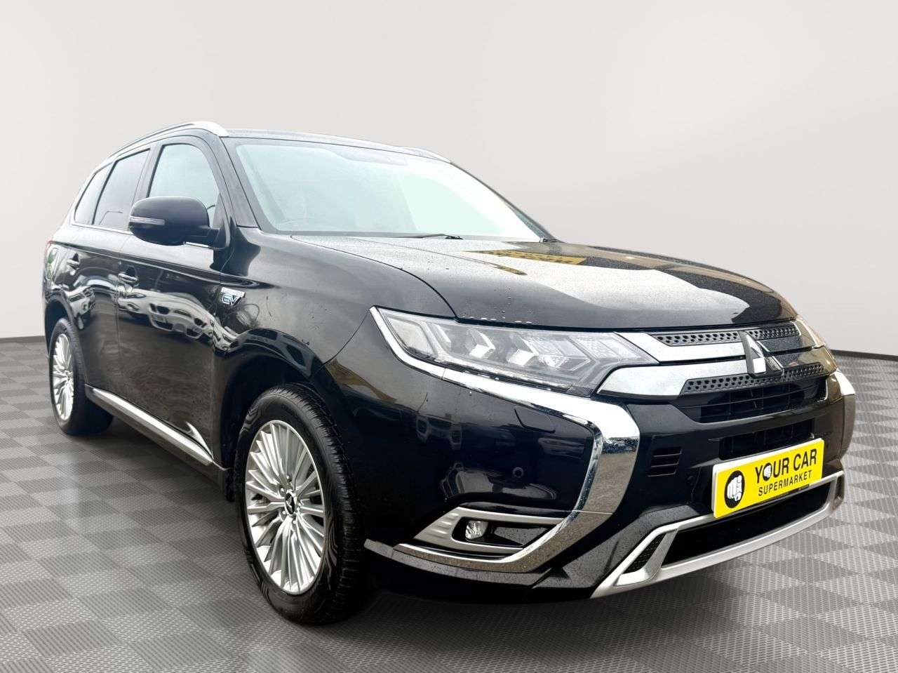 A 2019 MITSUBISHI OUTLANDER 2.4h TwinMotor 13.8kWh 4h SUV 5dr Petrol Plug-in Hybrid CVT 4WD Euro 6 (s/s A 2019 MITSUBISHI OUTLANDER 2.4h TwinMotor 13.8kWh 4h SUV 5dr Petrol Plug-in Hybrid CVT 4WD Euro 6 (s/s