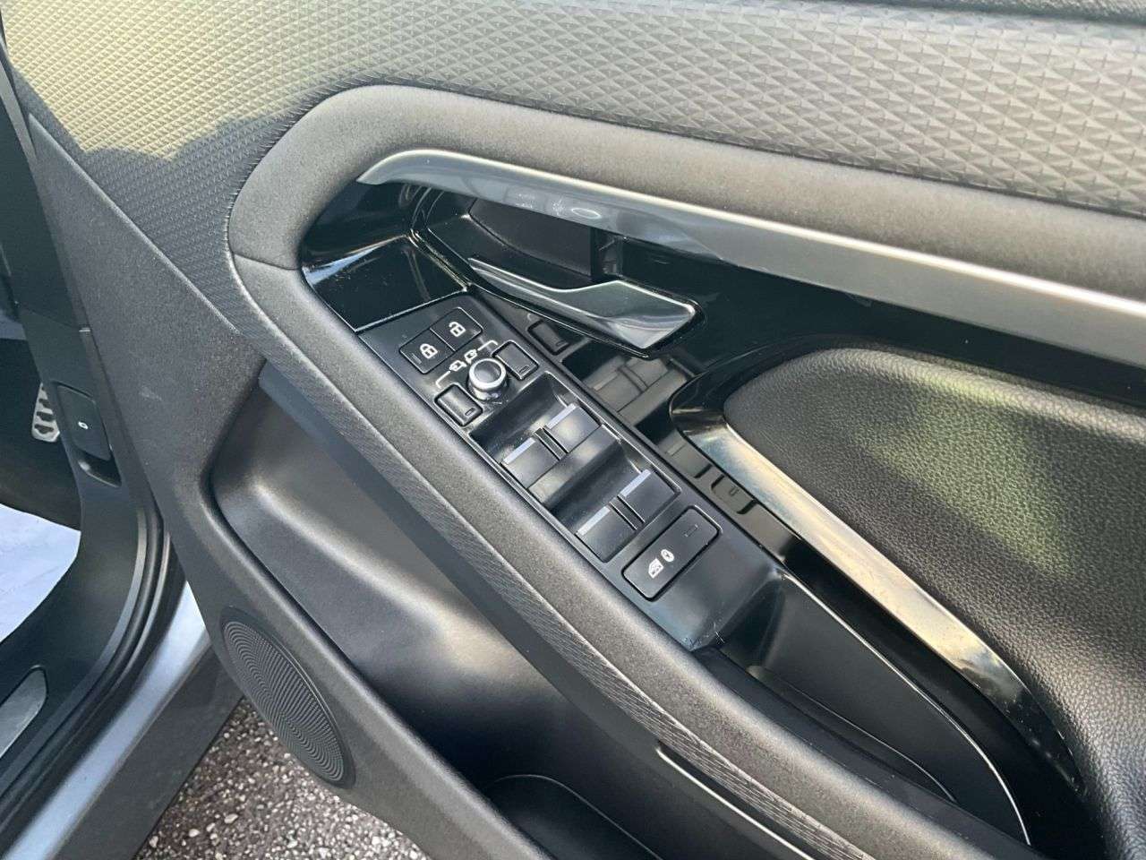 2021 LAND ROVER RANGE ROVER EVOQUE 2021 LAND ROVER RANGE ROVER EVOQUE