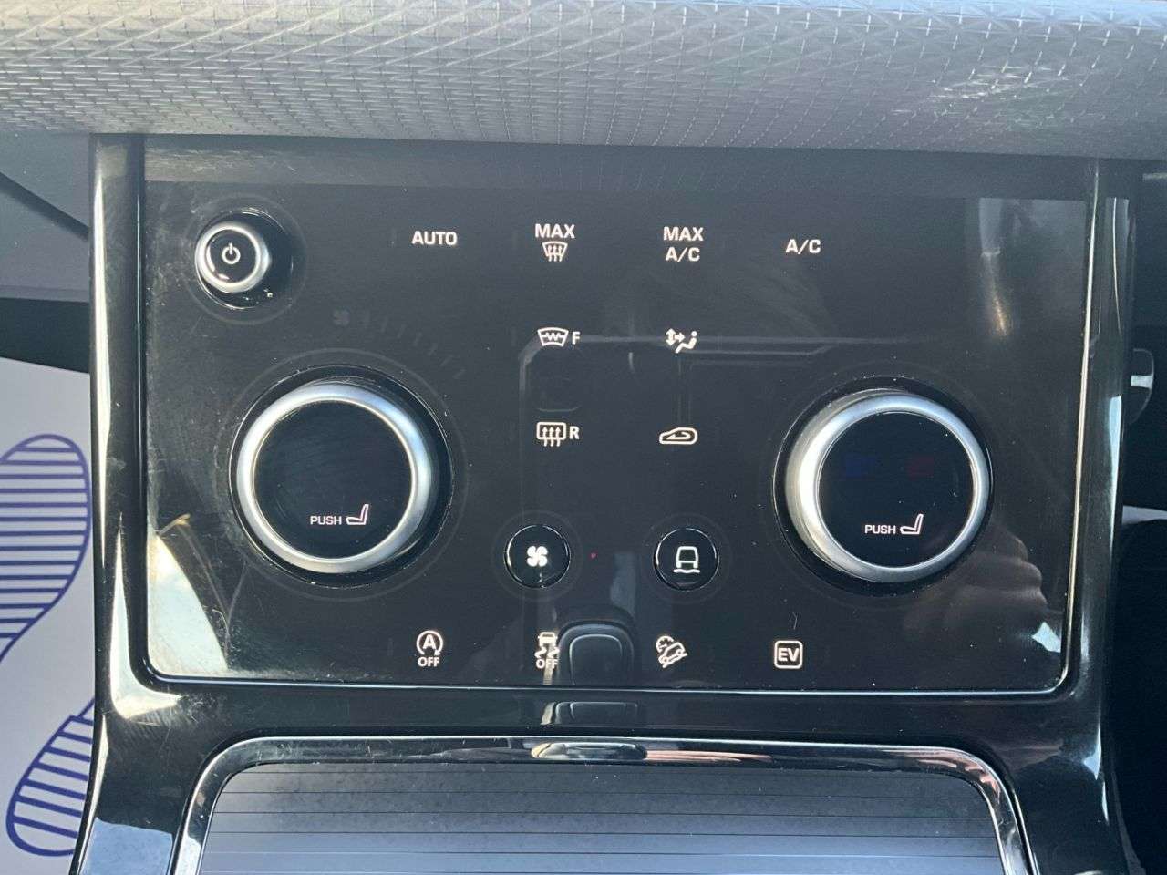 2021 LAND ROVER RANGE ROVER EVOQUE 2021 LAND ROVER RANGE ROVER EVOQUE