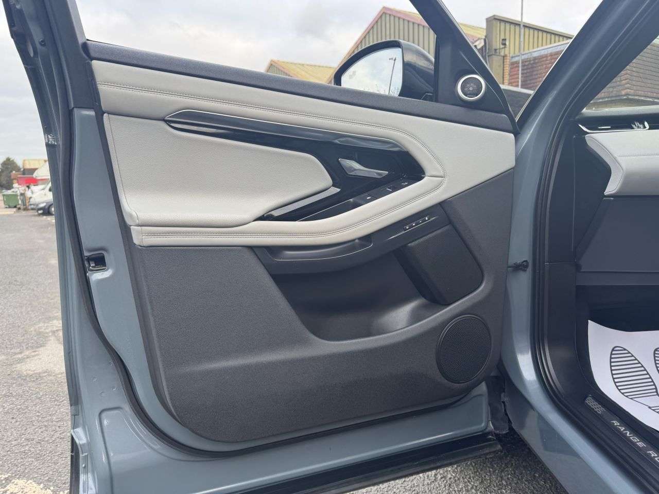 2019 LAND ROVER RANGE ROVER EVOQUE 2019 LAND ROVER RANGE ROVER EVOQUE