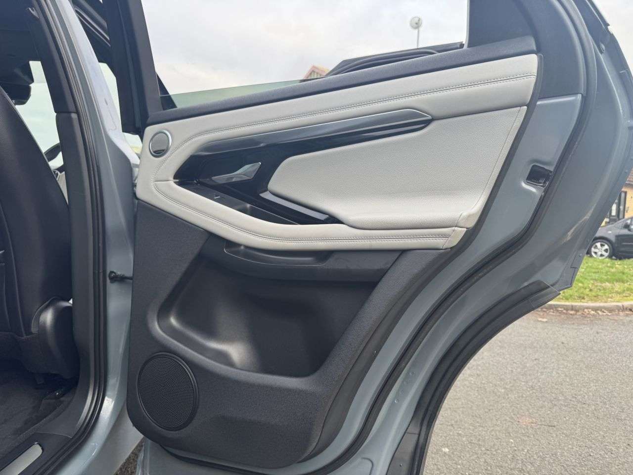 2019 LAND ROVER RANGE ROVER EVOQUE 2019 LAND ROVER RANGE ROVER EVOQUE