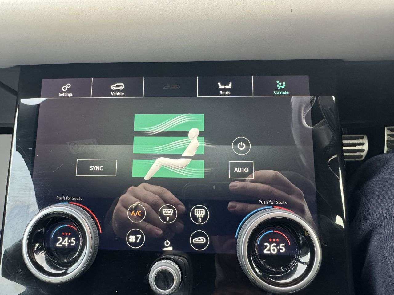 2019 LAND ROVER RANGE ROVER EVOQUE 2019 LAND ROVER RANGE ROVER EVOQUE