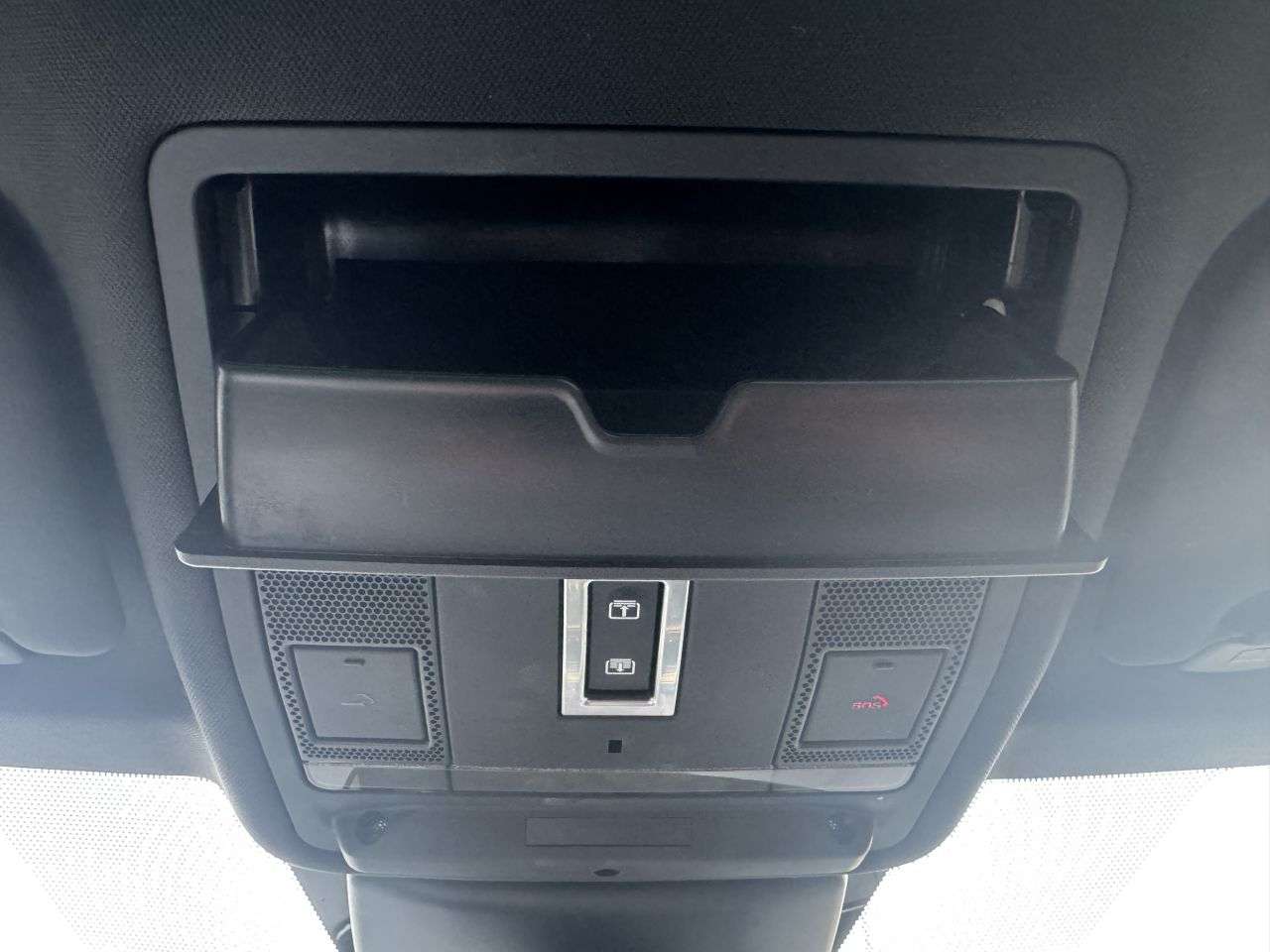 2019 LAND ROVER RANGE ROVER EVOQUE 2019 LAND ROVER RANGE ROVER EVOQUE