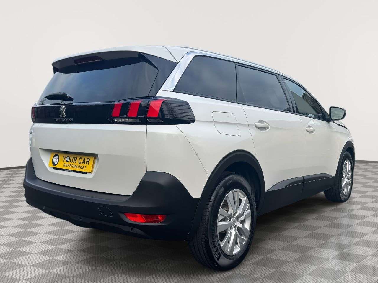 2023 PEUGEOT 5008 2023 PEUGEOT 5008