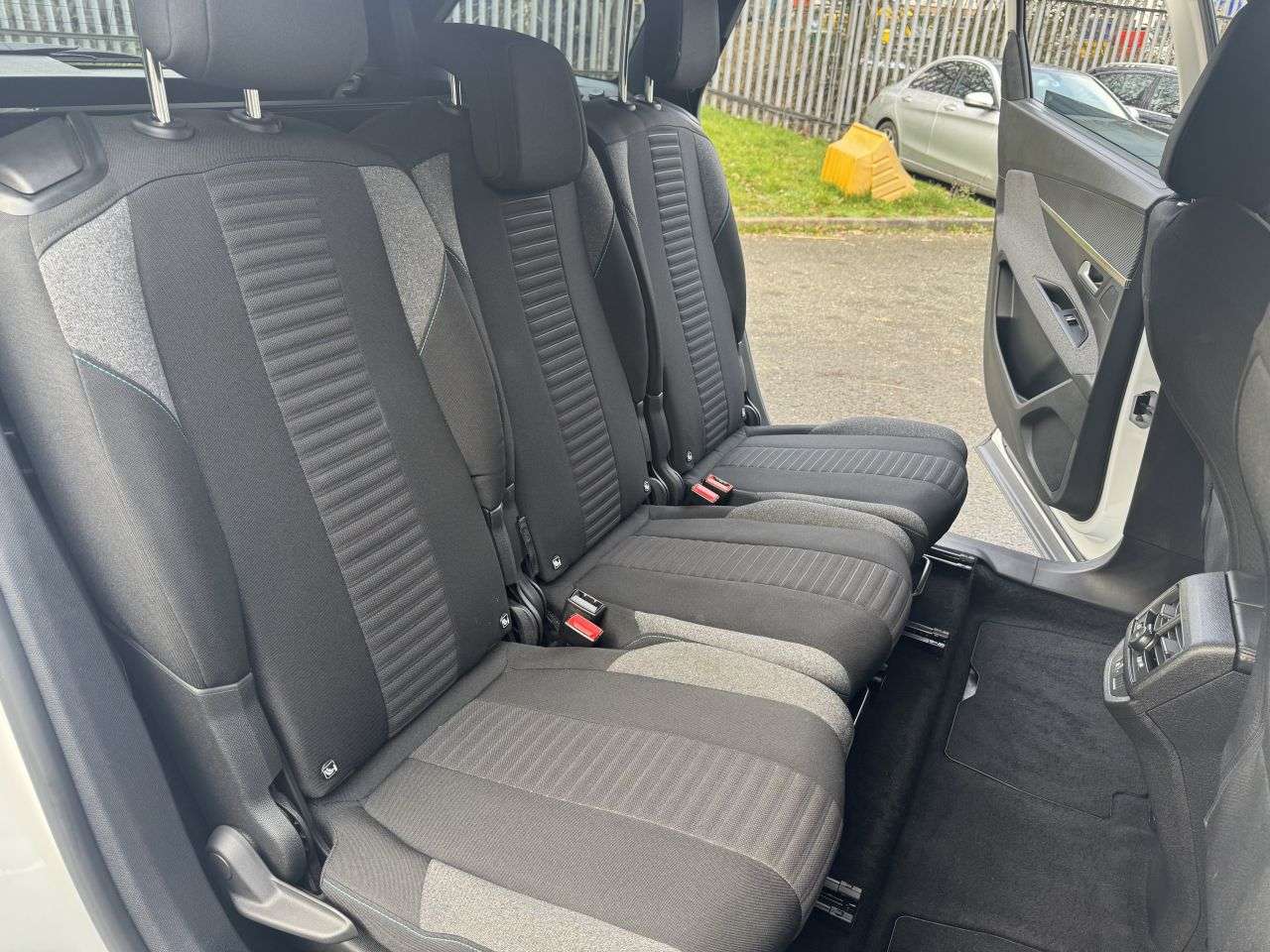 2023 PEUGEOT 5008 2023 PEUGEOT 5008