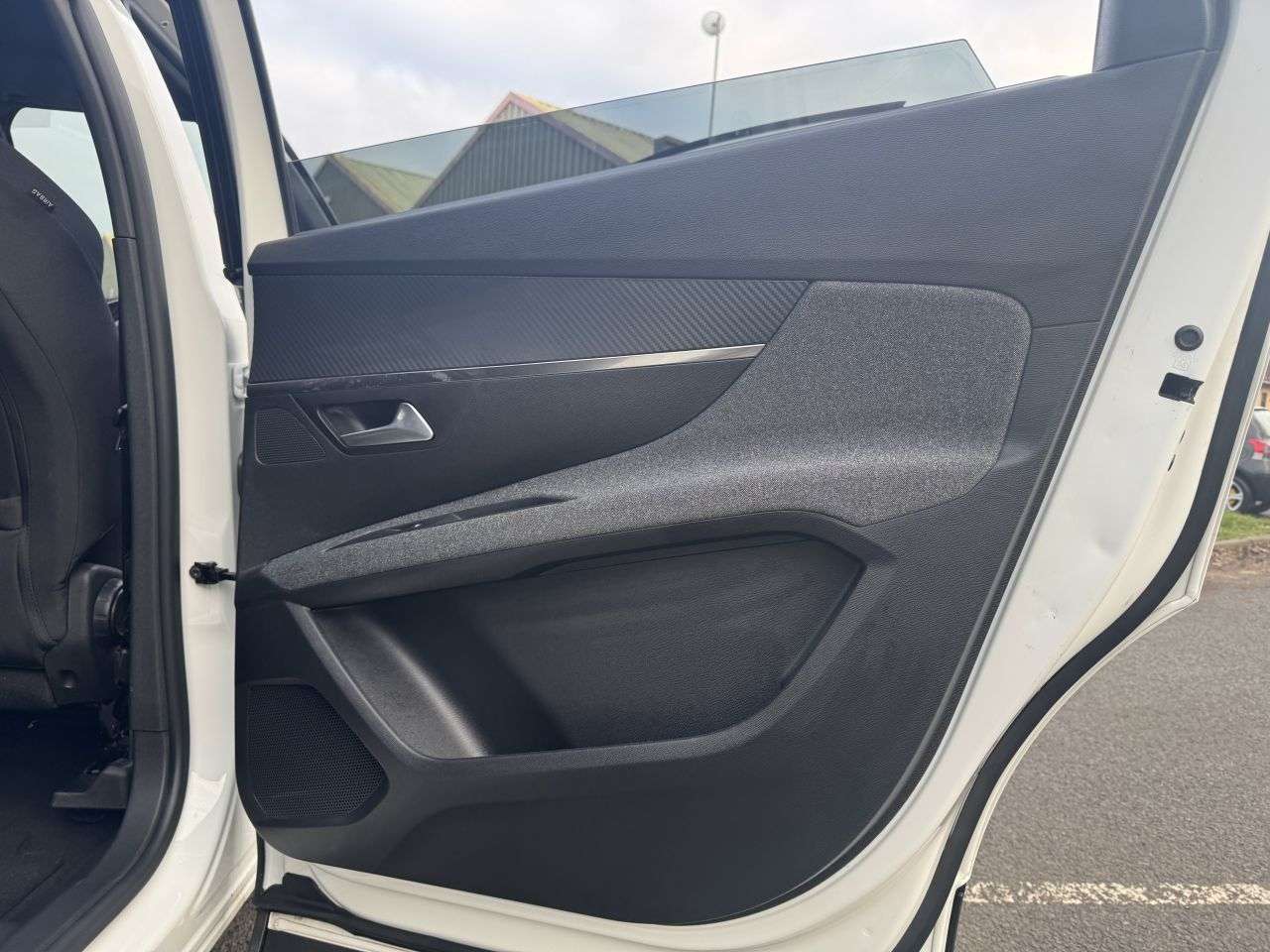 2023 PEUGEOT 5008 2023 PEUGEOT 5008