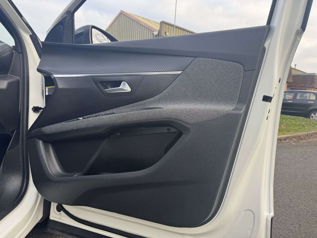 2023 PEUGEOT 5008 2023 PEUGEOT 5008