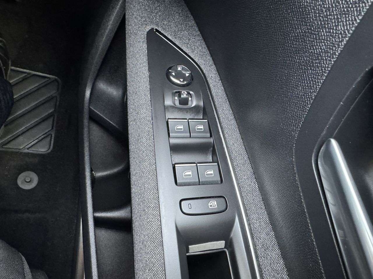 2023 PEUGEOT 5008 2023 PEUGEOT 5008