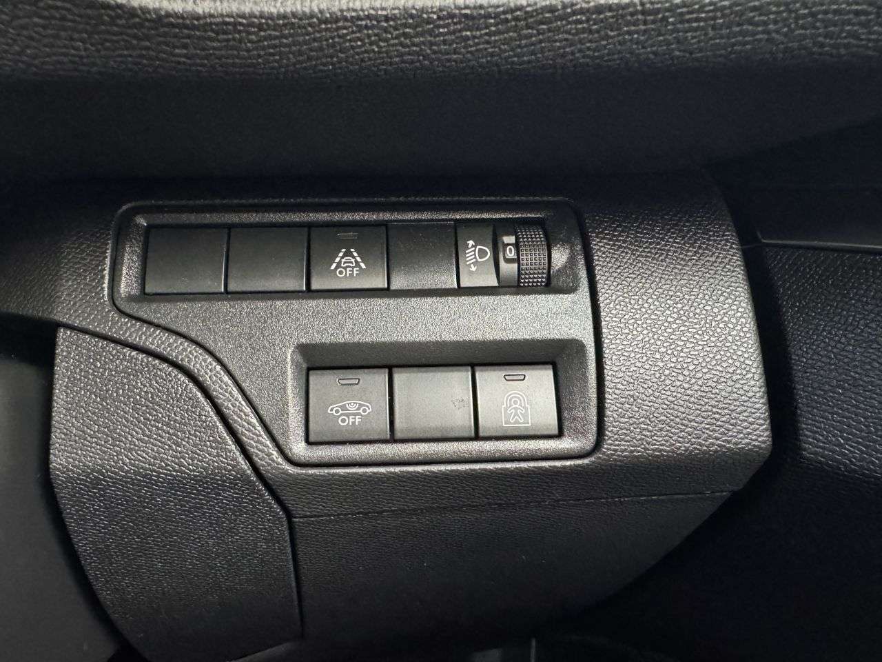 2023 PEUGEOT 5008 2023 PEUGEOT 5008