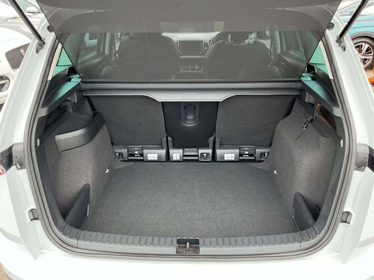 2023 SKODA KAROQ 2023 SKODA KAROQ