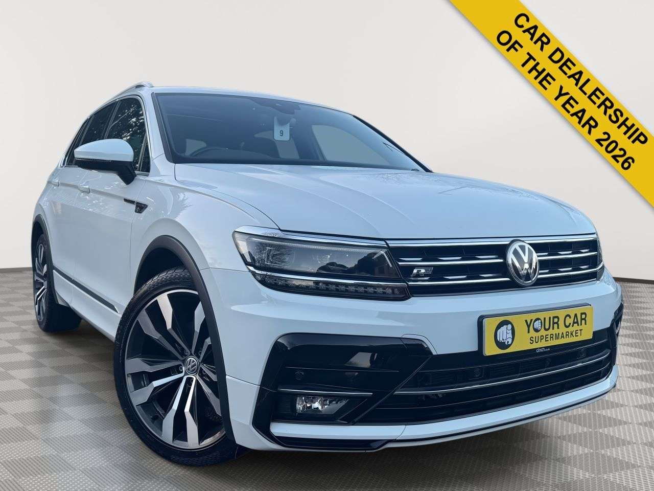 A 2018 VOLKSWAGEN TIGUAN 2.0 TDI R-Line SUV 5dr Diesel DSG Euro 6 (s/s) (150 ps) A 2018 VOLKSWAGEN TIGUAN 2.0 TDI R-Line SUV 5dr Diesel DSG Euro 6 (s/s) (150 ps)
