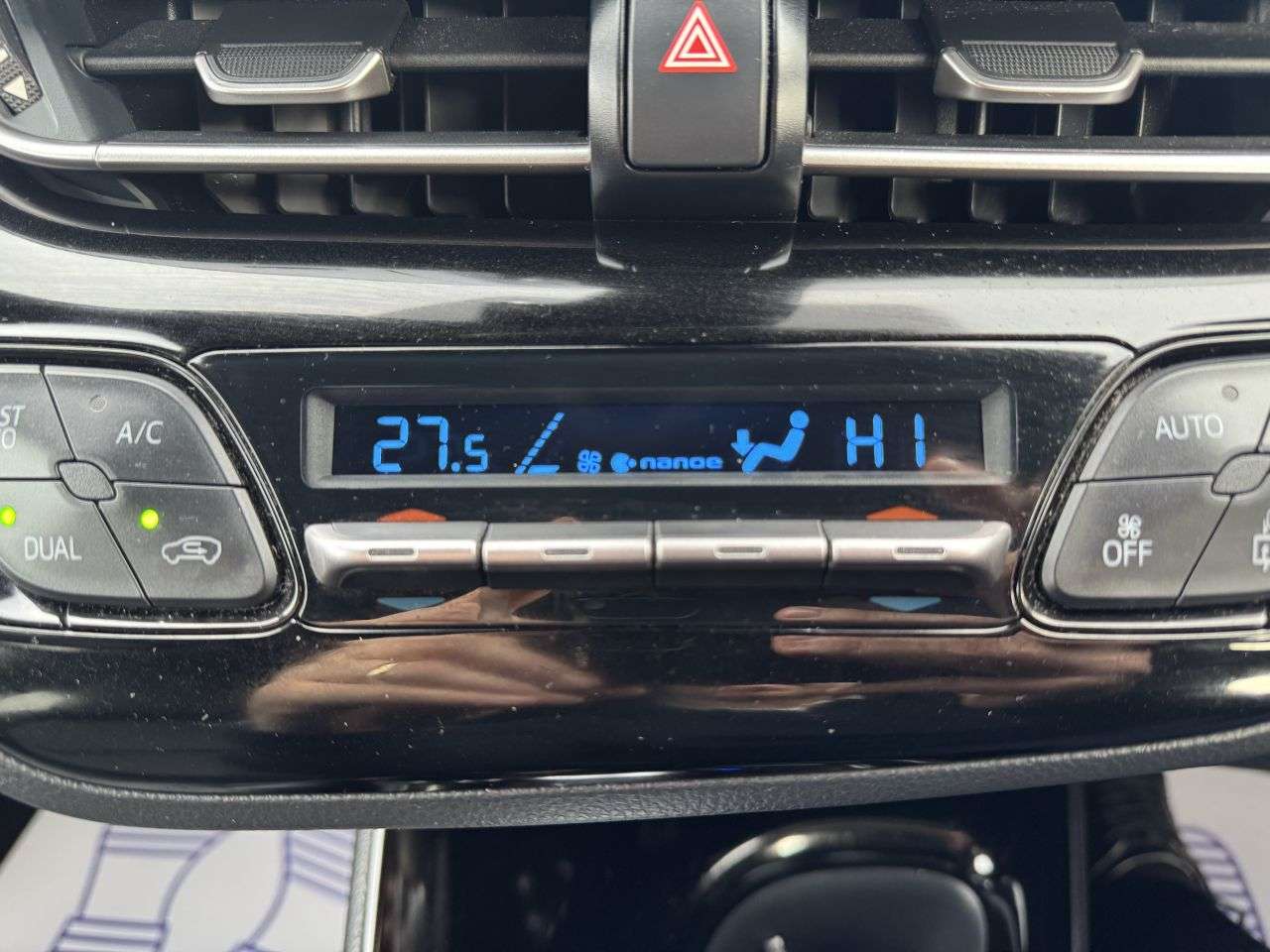 2019 TOYOTA C-HR 2019 TOYOTA C-HR