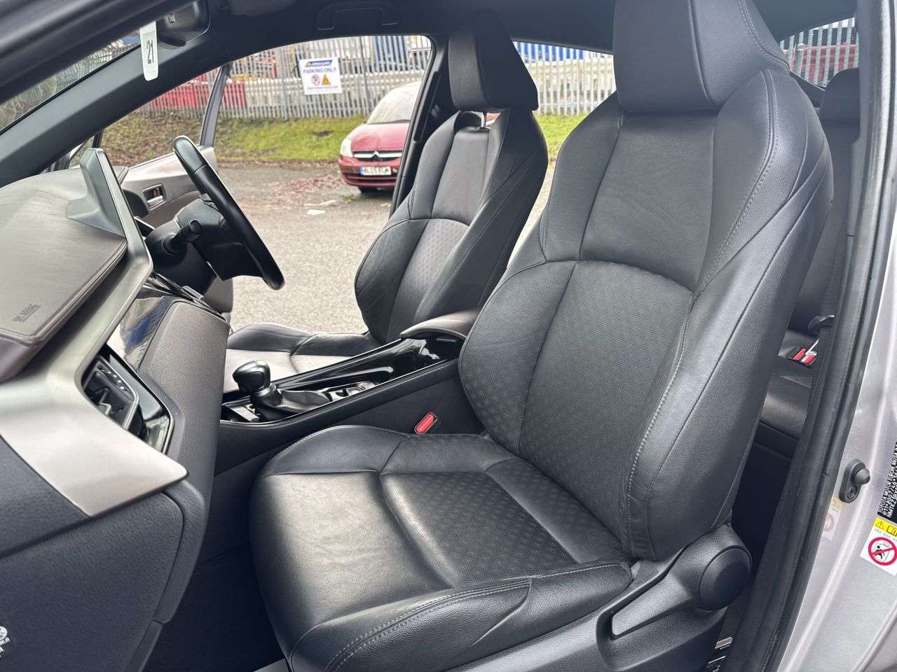 2019 TOYOTA C-HR 2019 TOYOTA C-HR