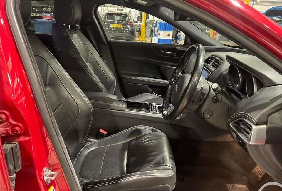 2017 JAGUAR XE 2017 JAGUAR XE