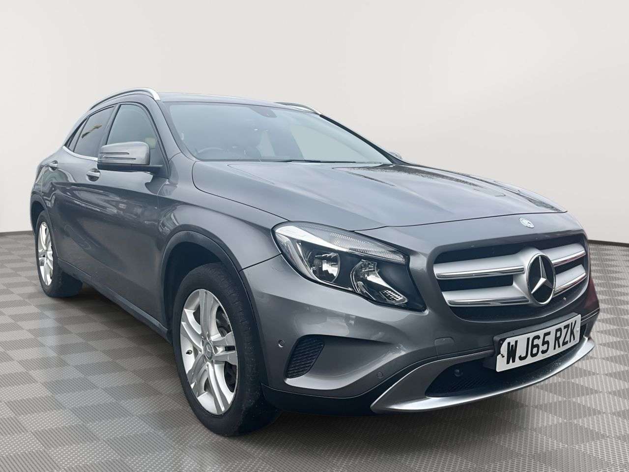 A 2015 MERCEDES-BENZ GLA 2.1 GLA200d Sport (Executive) SUV 5dr Diesel 7G-DCT Euro 6 (s/s) (136 ps) A 2015 MERCEDES-BENZ GLA 2.1 GLA200d Sport (Executive) SUV 5dr Diesel 7G-DCT Euro 6 (s/s) (136 ps)