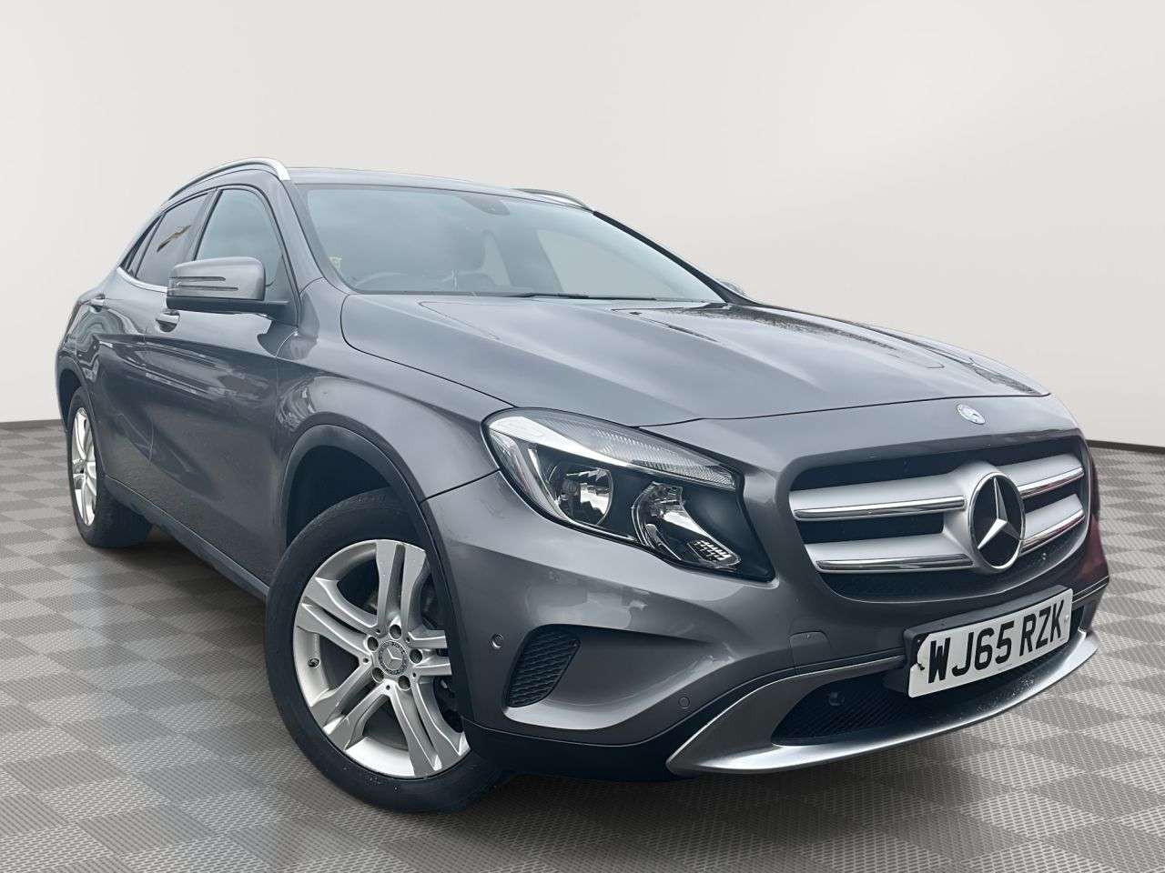 A 2015 MERCEDES-BENZ GLA 2.1 GLA200d Sport (Executive) SUV 5dr Diesel 7G-DCT Euro 6 (s/s) (136 ps) A 2015 MERCEDES-BENZ GLA 2.1 GLA200d Sport (Executive) SUV 5dr Diesel 7G-DCT Euro 6 (s/s) (136 ps)