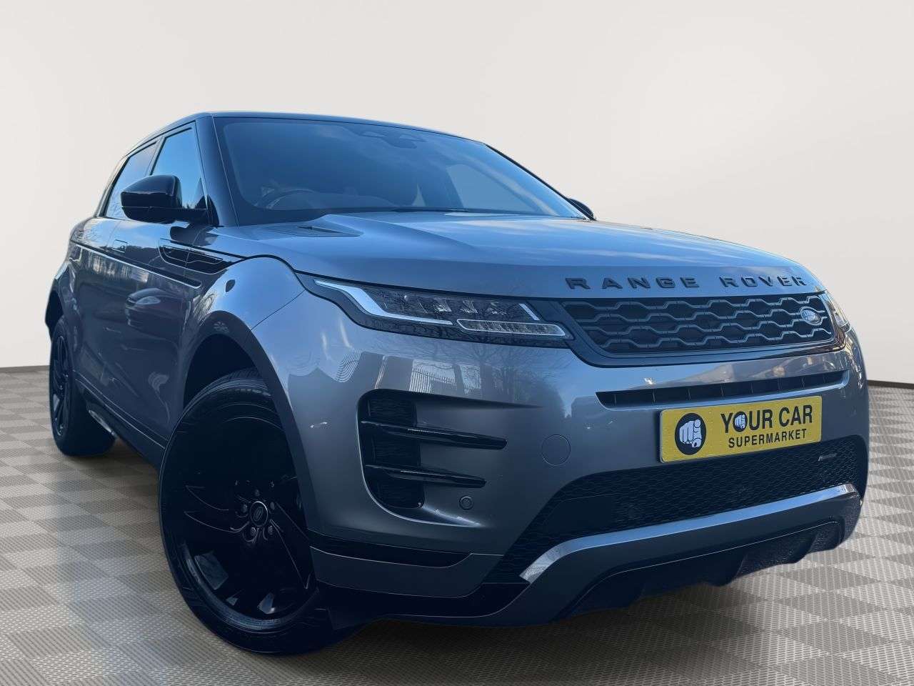 A 2021 LAND ROVER RANGE ROVER EVOQUE 1.5 P300e 12.2kWh R-Dynamic S SUV 5dr Petrol Plug-in Hybrid Auto 4WD Euro 6 A 2021 LAND ROVER RANGE ROVER EVOQUE 1.5 P300e 12.2kWh R-Dynamic S SUV 5dr Petrol Plug-in Hybrid Auto 4WD Euro 6