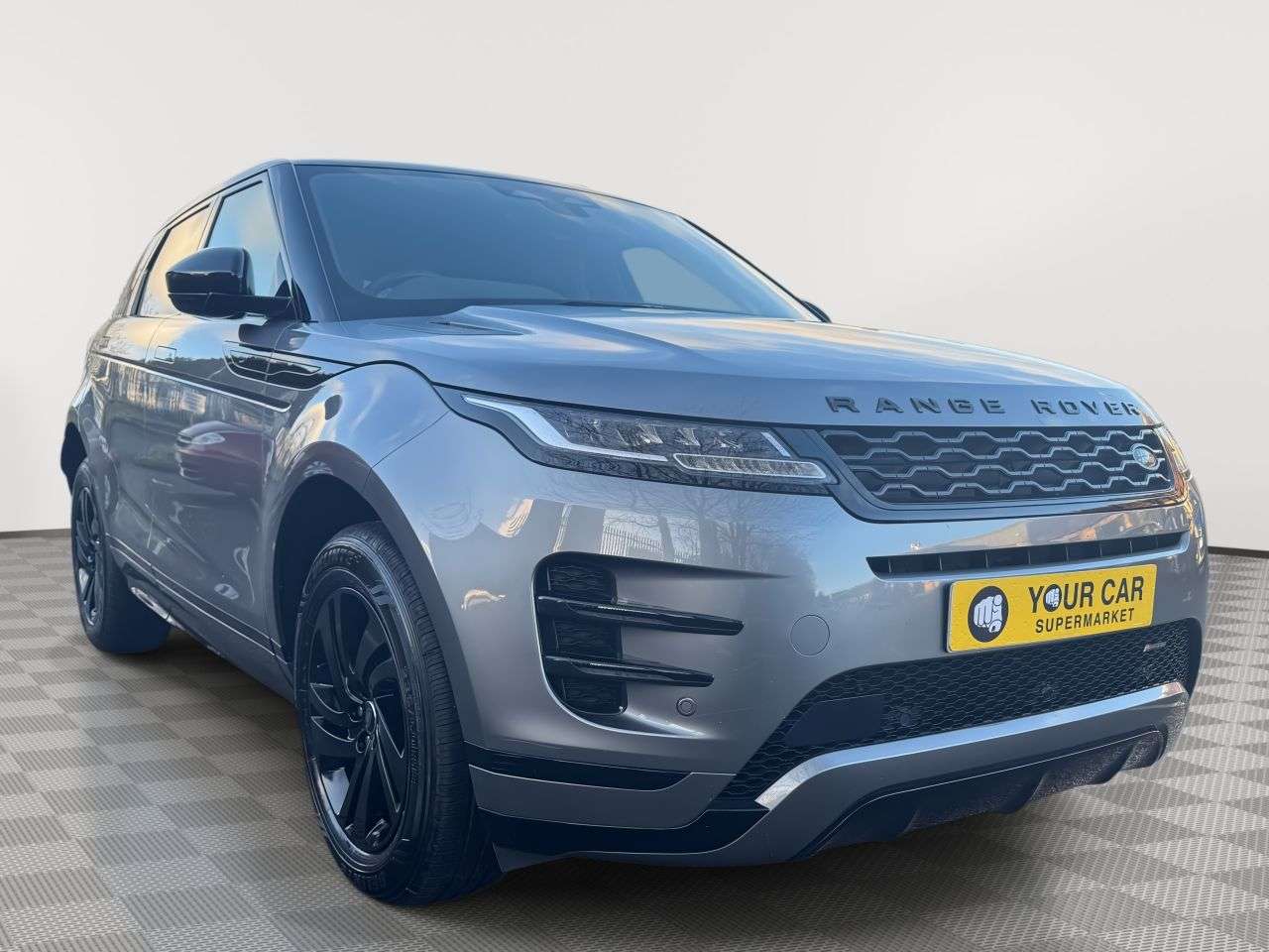 A 2021 LAND ROVER RANGE ROVER EVOQUE 1.5 P300e 12.2kWh R-Dynamic S SUV 5dr Petrol Plug-in Hybrid Auto 4WD Euro 6 A 2021 LAND ROVER RANGE ROVER EVOQUE 1.5 P300e 12.2kWh R-Dynamic S SUV 5dr Petrol Plug-in Hybrid Auto 4WD Euro 6