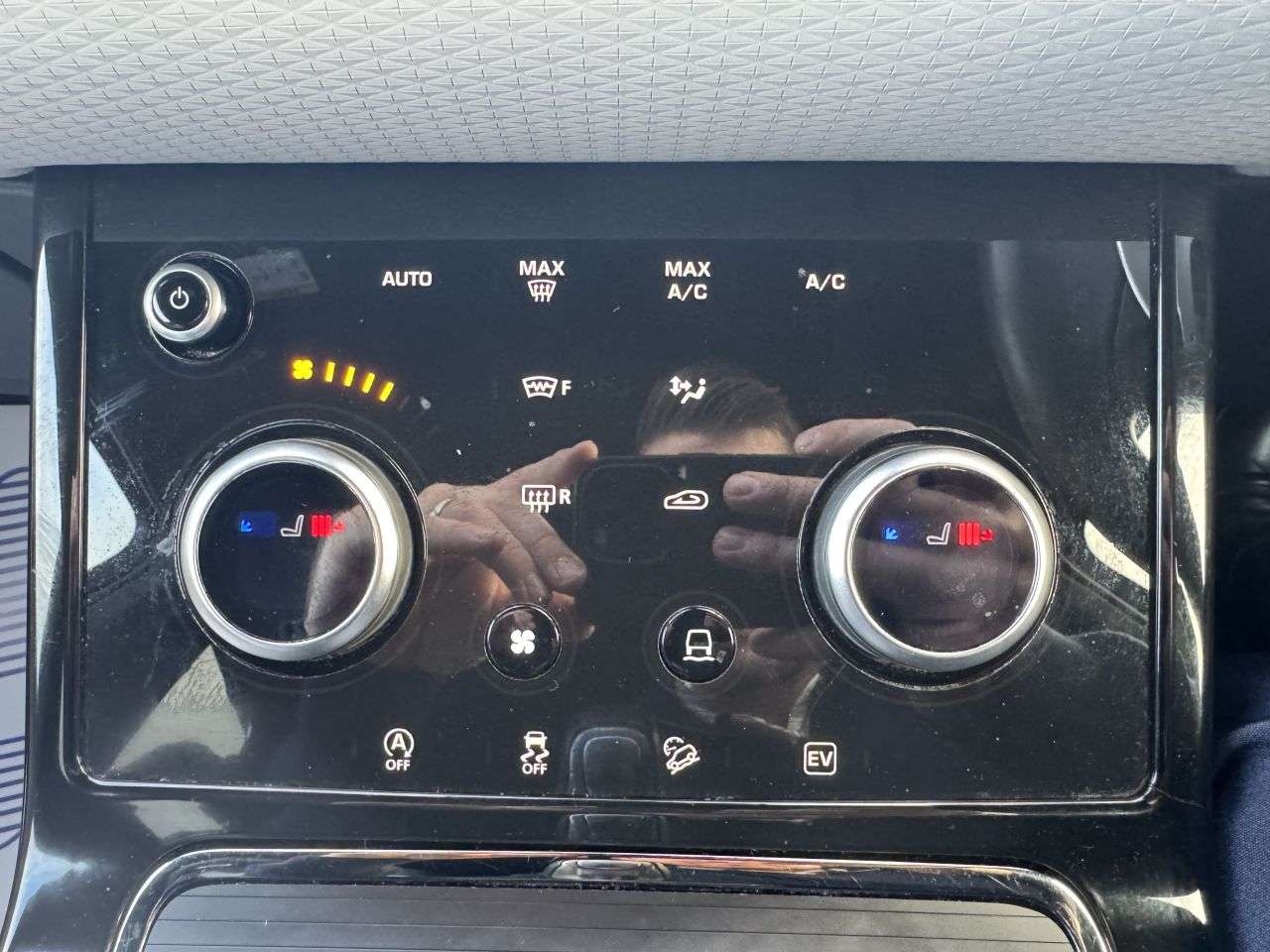 2021 LAND ROVER RANGE ROVER EVOQUE 2021 LAND ROVER RANGE ROVER EVOQUE