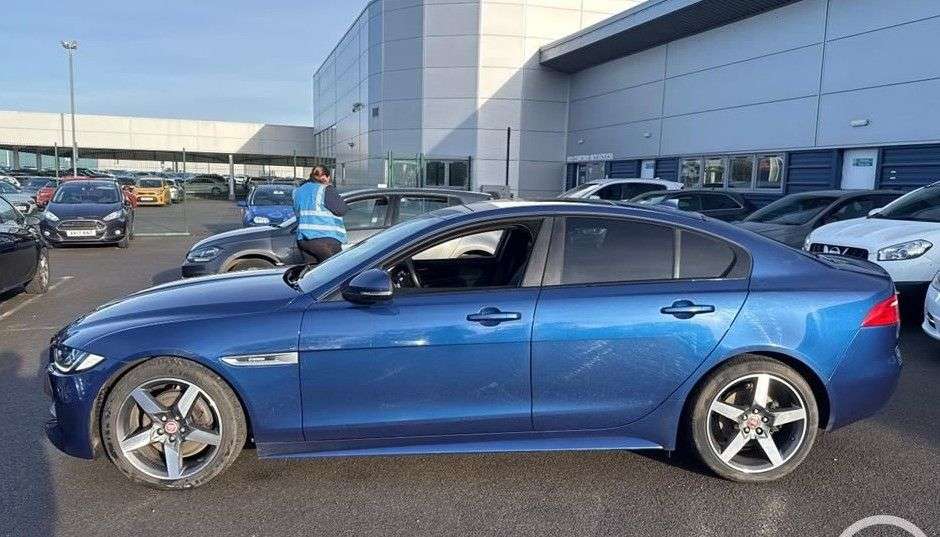 2016 JAGUAR XE 2016 JAGUAR XE