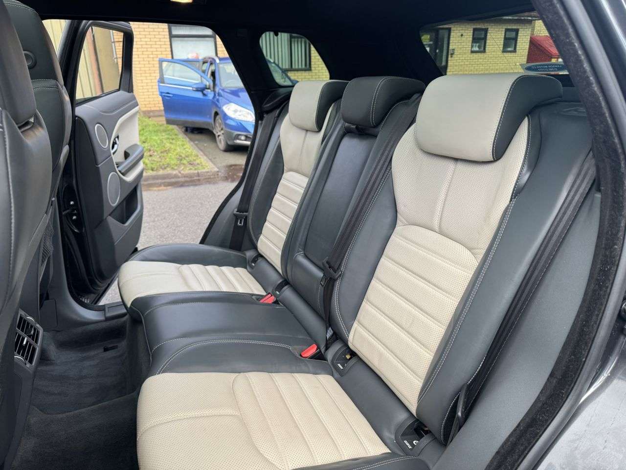 2017 LAND ROVER RANGE ROVER EVOQUE 2017 LAND ROVER RANGE ROVER EVOQUE