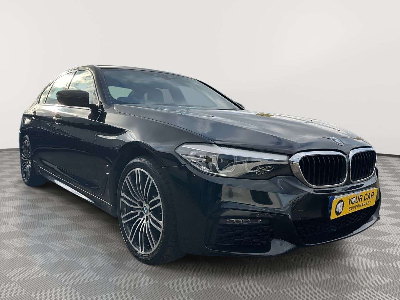 A 2019 BMW 5 SERIES 2.0 530e 12kWh M Sport Saloon 4dr Petrol Plug-in Hybrid Auto xDrive Euro 6 A 2019 BMW 5 SERIES 2.0 530e 12kWh M Sport Saloon 4dr Petrol Plug-in Hybrid Auto xDrive Euro 6