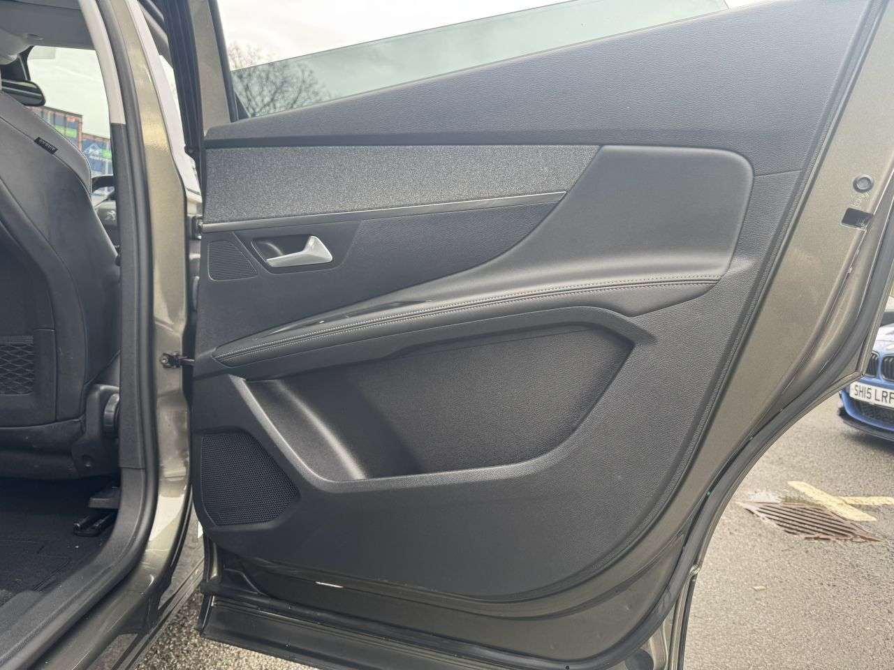 2021 PEUGEOT 5008 2021 PEUGEOT 5008