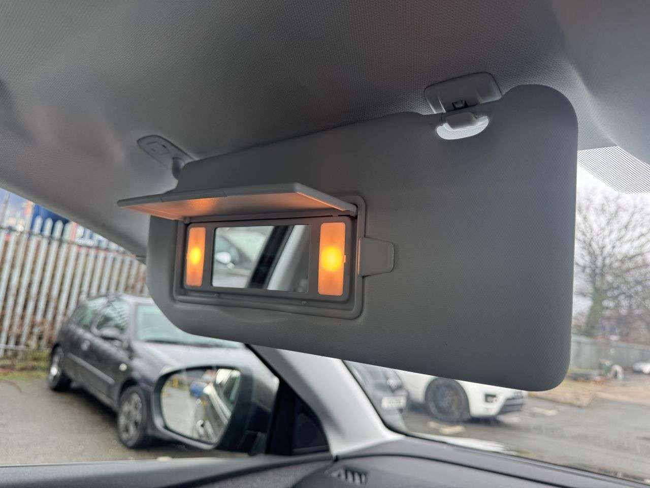 2021 PEUGEOT 5008 2021 PEUGEOT 5008