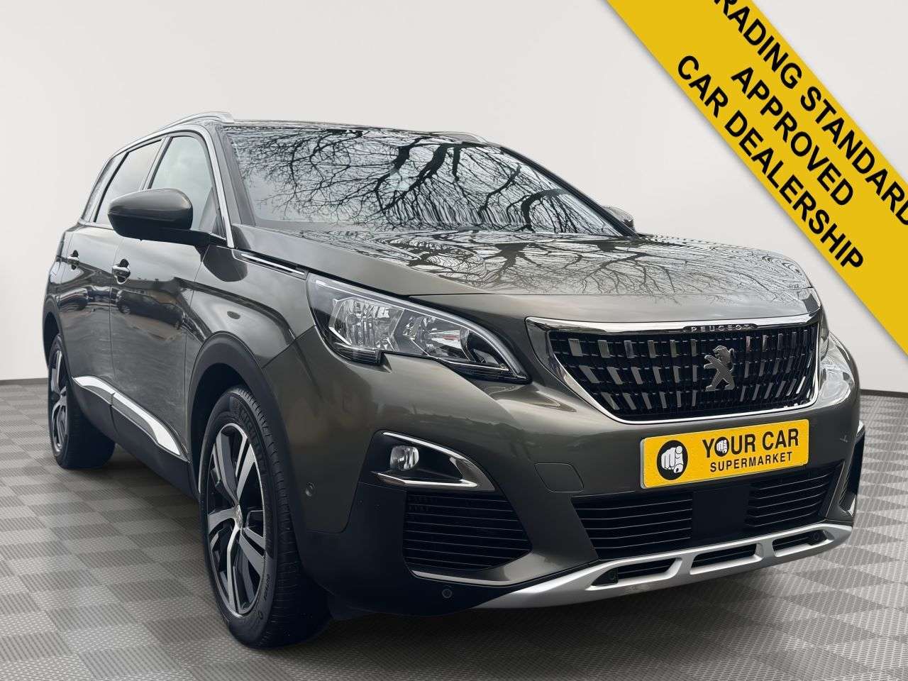 A 2021 PEUGEOT 5008 1.2 PureTech Allure SUV 5dr Petrol EAT Euro 6 (s/s) (130 ps) A 2021 PEUGEOT 5008 1.2 PureTech Allure SUV 5dr Petrol EAT Euro 6 (s/s) (130 ps)