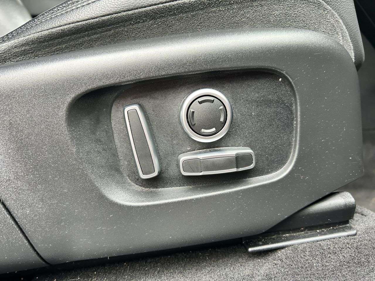 2021 LAND ROVER RANGE ROVER EVOQUE 2021 LAND ROVER RANGE ROVER EVOQUE