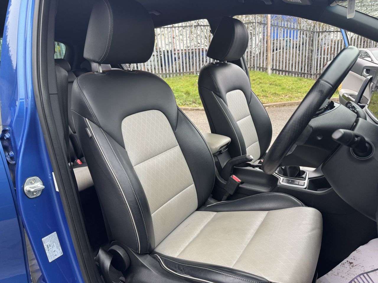 2021 KIA SPORTAGE 2021 KIA SPORTAGE