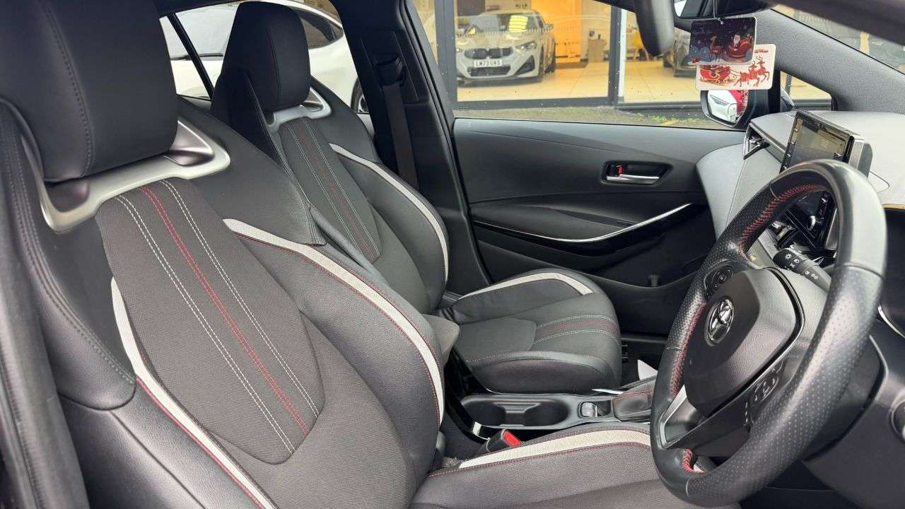 2021 TOYOTA COROLLA 2021 TOYOTA COROLLA