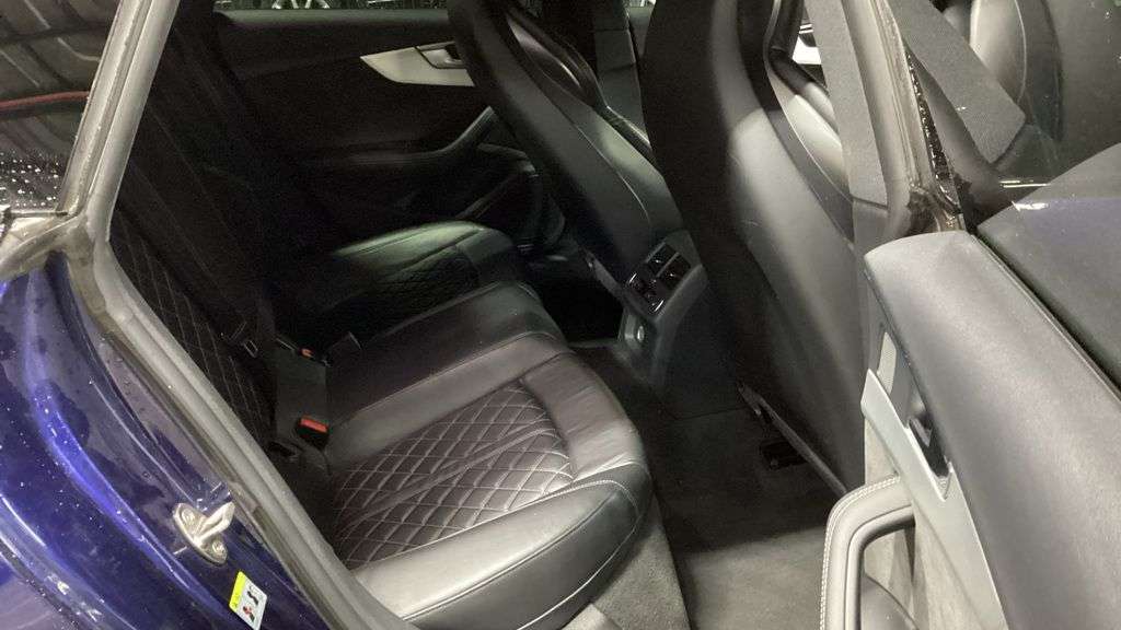 2017 AUDI S5 2017 AUDI S5