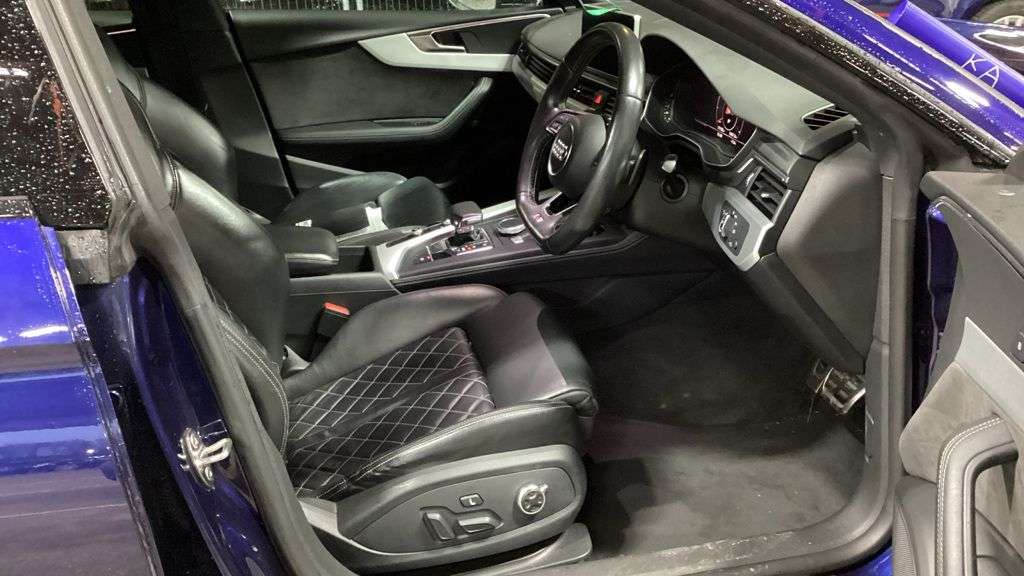 2017 AUDI S5 2017 AUDI S5