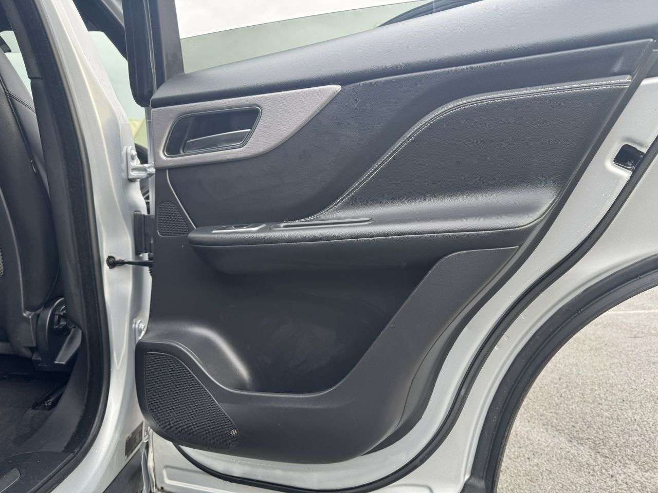 2019 JAGUAR F-PACE 2019 JAGUAR F-PACE