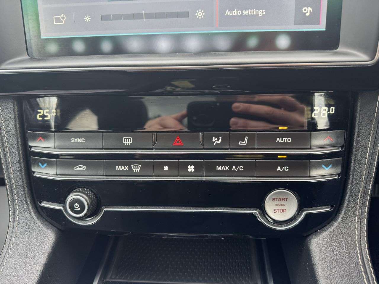 2019 JAGUAR F-PACE 2019 JAGUAR F-PACE