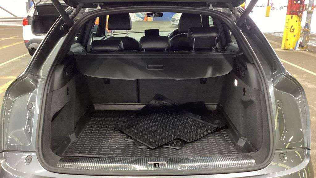 2018 AUDI Q3 2018 AUDI Q3