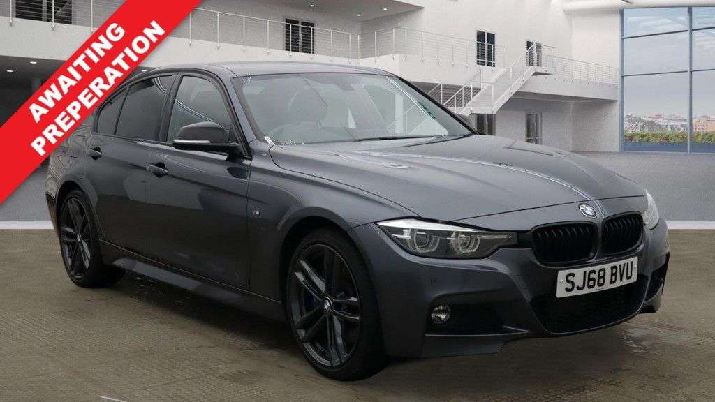 A 2018 BMW 3 SERIES 3.0 330d M Sport Shadow Edition Saloon 4dr Diesel Auto xDrive Euro 6 (s/s) A 2018 BMW 3 SERIES 3.0 330d M Sport Shadow Edition Saloon 4dr Diesel Auto xDrive Euro 6 (s/s)