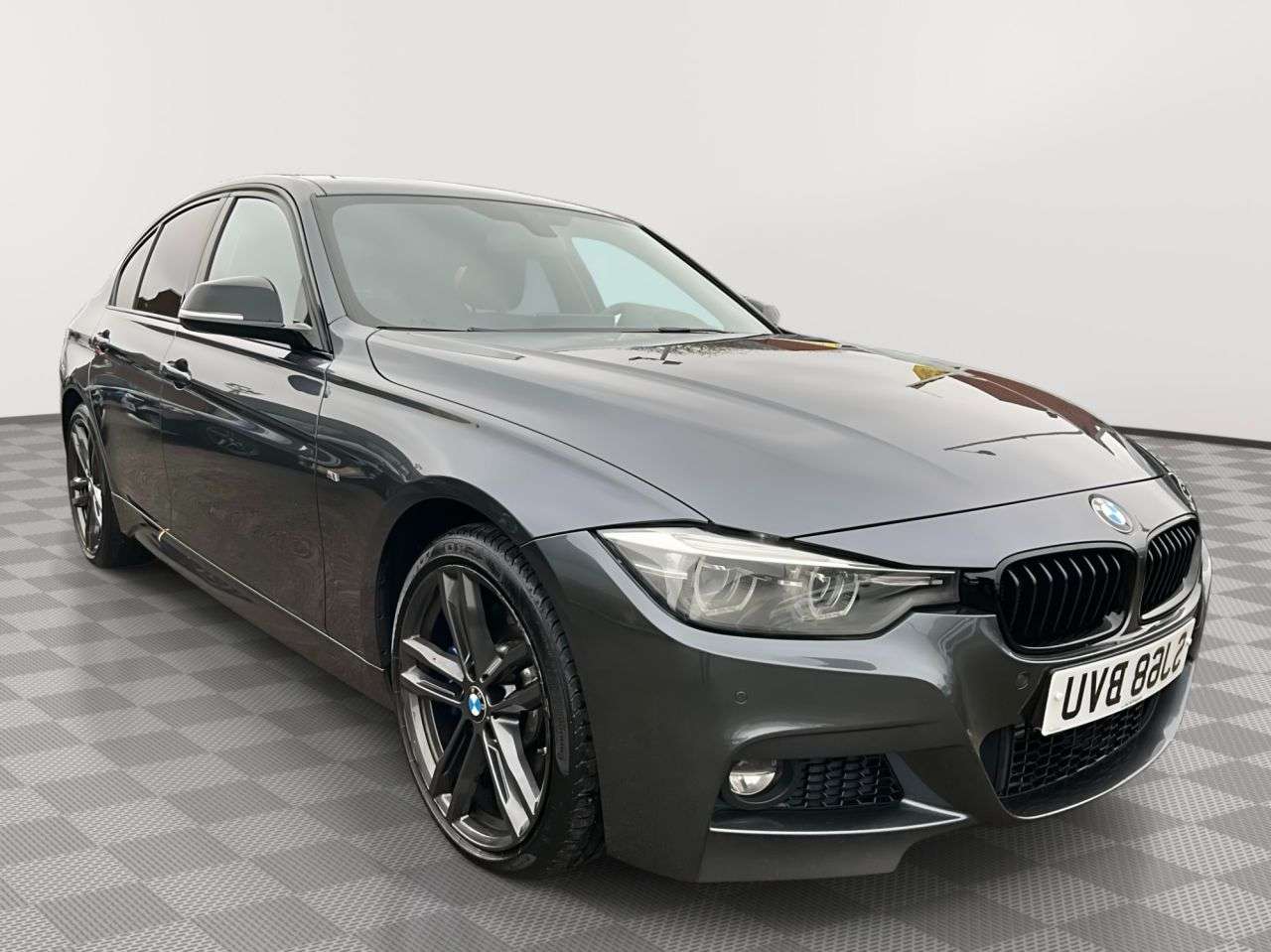 A 2018 BMW 3 SERIES 3.0 330d M Sport Shadow Edition Saloon 4dr Diesel Auto xDrive Euro 6 (s/s) A 2018 BMW 3 SERIES 3.0 330d M Sport Shadow Edition Saloon 4dr Diesel Auto xDrive Euro 6 (s/s)