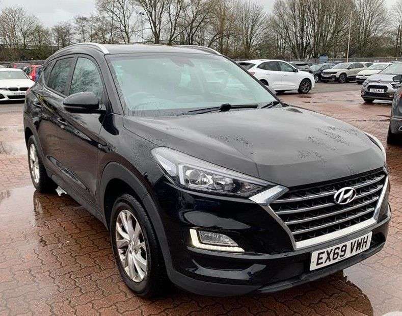 A 2019 HYUNDAI TUCSON 1.6 GDi SE Nav SUV 5dr Petrol Manual Euro 6 (s/s) (132 ps) A 2019 HYUNDAI TUCSON 1.6 GDi SE Nav SUV 5dr Petrol Manual Euro 6 (s/s) (132 ps)