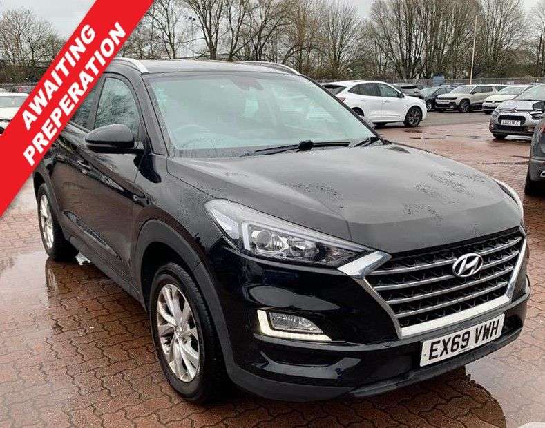 A 2019 HYUNDAI TUCSON 1.6 GDi SE Nav SUV 5dr Petrol Manual Euro 6 (s/s) (132 ps) A 2019 HYUNDAI TUCSON 1.6 GDi SE Nav SUV 5dr Petrol Manual Euro 6 (s/s) (132 ps)