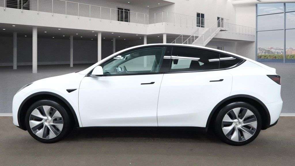 2023 TESLA MODEL Y 2023 TESLA MODEL Y