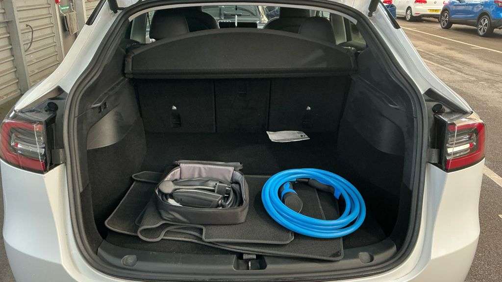 2023 TESLA MODEL Y 2023 TESLA MODEL Y